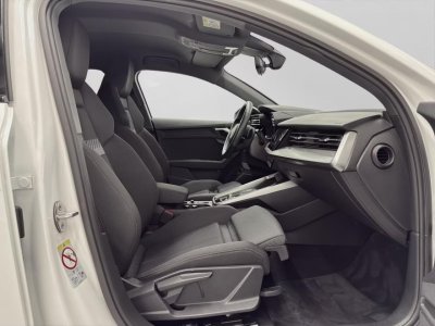 Audi A3 Sportback 14 40 TFSI e - 204 - BV S-Tronic 6 8Y S line PHASE 1 - 6