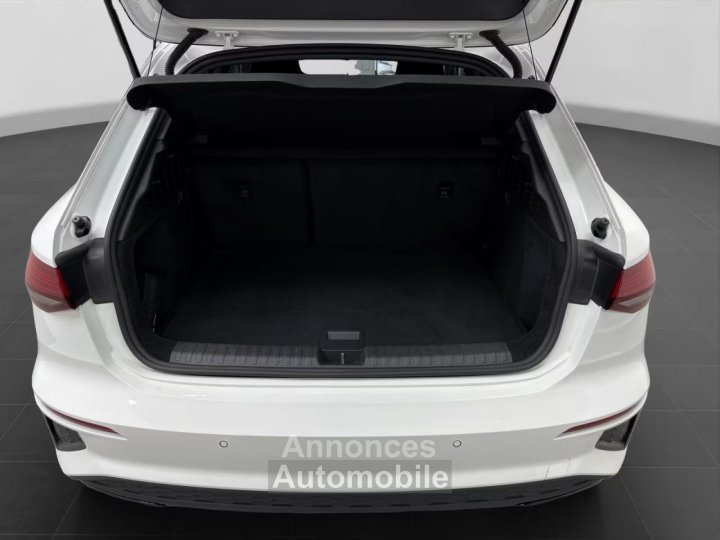 Audi A3 Sportback 14 40 TFSI e - 204 - BV S-Tronic 6 8Y S line PHASE 1 - 8