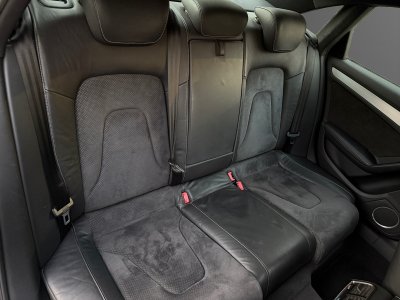 Audi A4 V6 30 TDI 240 DPF Quattro S line bang olufsen radar de stationnement entretien limpide ciel de toit noir garantie 12 mois   - 8