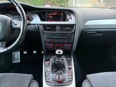 Audi A4 V6 30 TDI 240 DPF Quattro S line bang olufsen radar de stationnement entretien limpide ciel de toit noir garantie 12 mois   - 13