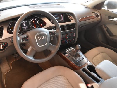 Audi A4 20 TFSI 180 Ambiente   - 9