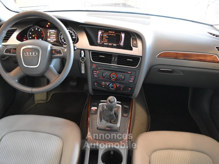 Audi A4 20 TFSI 180 Ambiente - 14