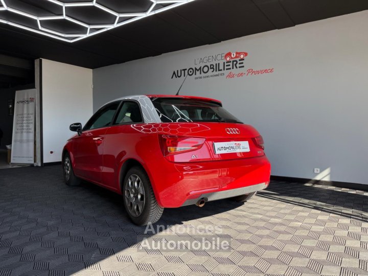 Audi A1 12 TFSI 86 CV Finition Attraction - 5