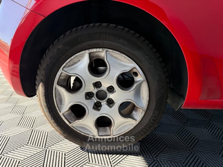 Audi A1 12 TFSI 86 CV Finition Attraction - 15