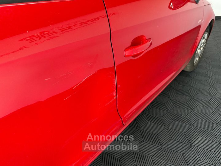 Audi A1 12 TFSI 86 CV Finition Attraction - 24