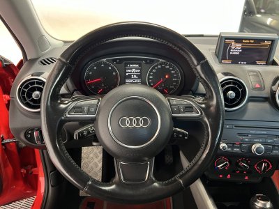 Audi A1 14 TFSI 122ch Ambition Luxe S tronic 7 *Entretien à jour Boite Auto Neuve*   - 13