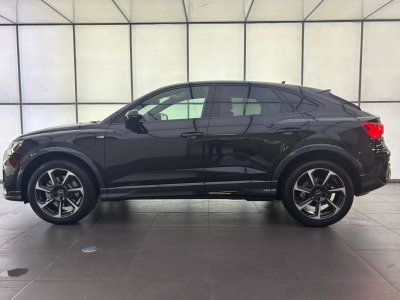 Audi Q3 Sportback 45 TFSIe  245 ch S tronic 6 S line   - 5