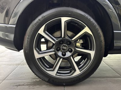 Audi Q3 Sportback 45 TFSIe  245 ch S tronic 6 S line   - 7