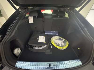 Audi Q3 Sportback 45 TFSIe  245 ch S tronic 6 S line   - 9