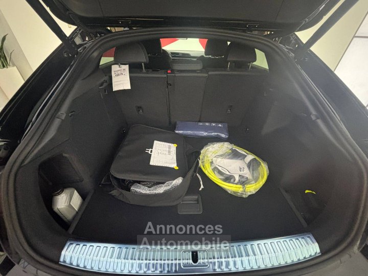 Audi Q3 Sportback 45 TFSIe  245 ch S tronic 6 S line - 9