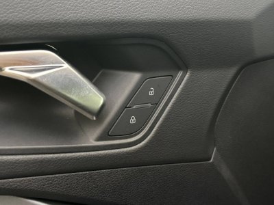 Audi Q3 Sportback 45 TFSIe  245 ch S tronic 6 S line   - 14