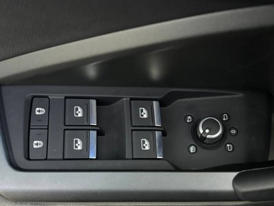 Audi Q3 Sportback 45 TFSIe  245 ch S tronic 6 S line   - 15