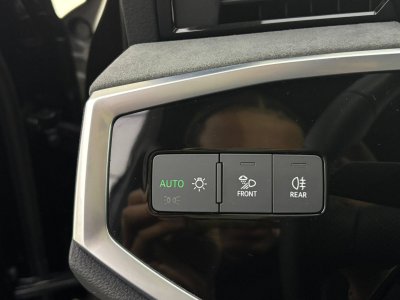 Audi Q3 Sportback 45 TFSIe  245 ch S tronic 6 S line   - 20