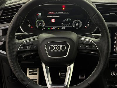 Audi Q3 Sportback 45 TFSIe  245 ch S tronic 6 S line   - 21
