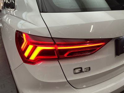 Audi Q3 35 TFSI Design S-tronic   - 33