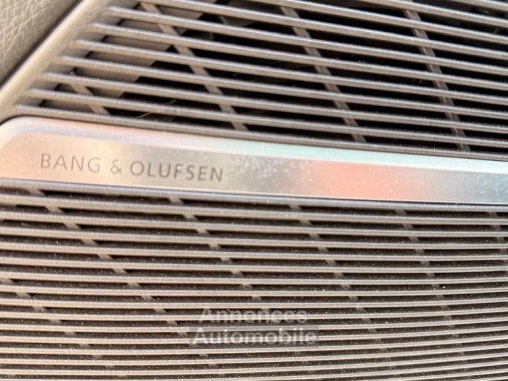 Audi Q8 60 TFSI e 462ch Comp&eacute;tition quattro tiptronic 8 - 22