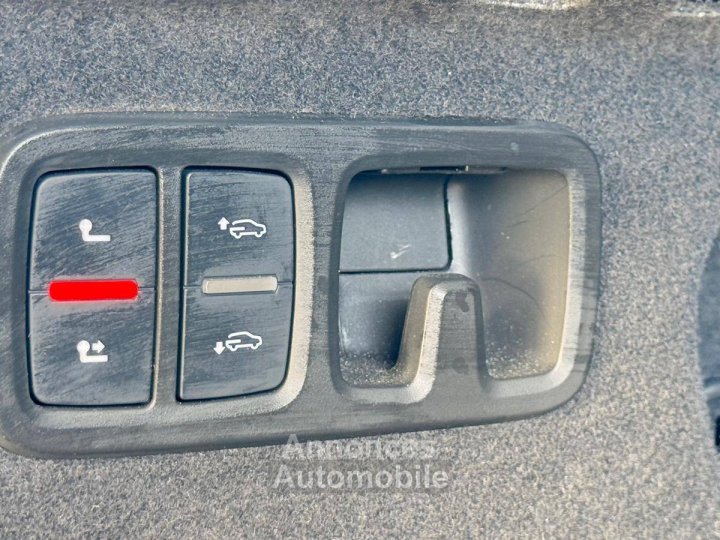Audi Q8 60 TFSI e 462ch Comp&eacute;tition quattro tiptronic 8 - 23