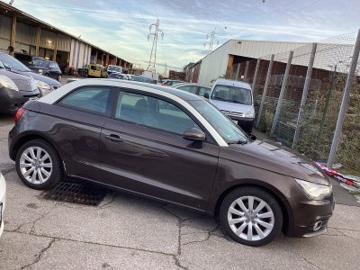 Audi A1 16 TDI Ambition   - 12