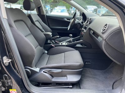 Audi A3 Sportback 19 TDi 105cv Ambiente 2ème Main   - 13