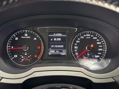 Audi Q3 20 TDI 150 ch S tronic 7 Midnight Series   - 8