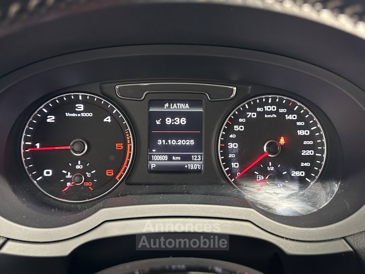 Audi Q3 20 TDI 150 ch S tronic 7 Midnight Series - 8