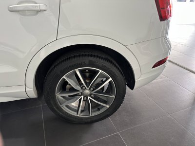 Audi Q3 20 TDI 150 ch S tronic 7 Midnight Series   - 14