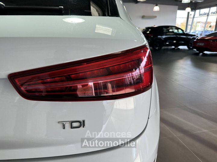 Audi Q3 20 TDI 150 ch S tronic 7 Midnight Series - 15