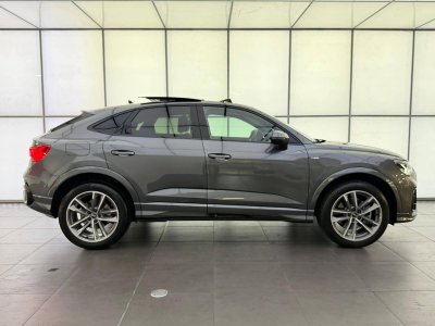 Audi Q3 Sportback 45 TFSIe  245 ch S tronic 6 S line   - 5
