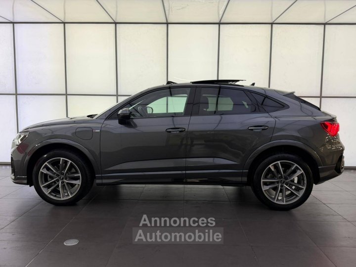 Audi Q3 Sportback 45 TFSIe  245 ch S tronic 6 S line - 6