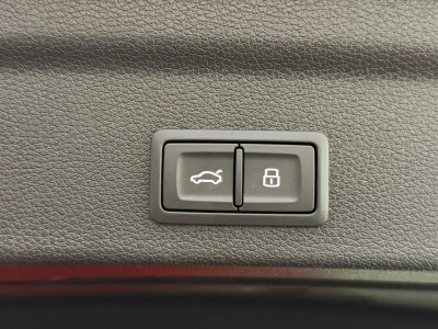 Audi Q3 Sportback 45 TFSIe  245 ch S tronic 6 S line   - 11