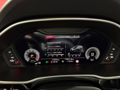 Audi Q3 Sportback 45 TFSIe  245 ch S tronic 6 S line   - 28