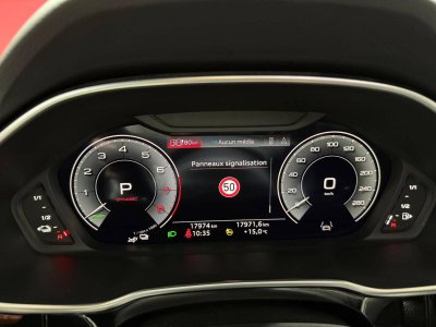 Audi Q3 Sportback 45 TFSIe  245 ch S tronic 6 S line   - 35