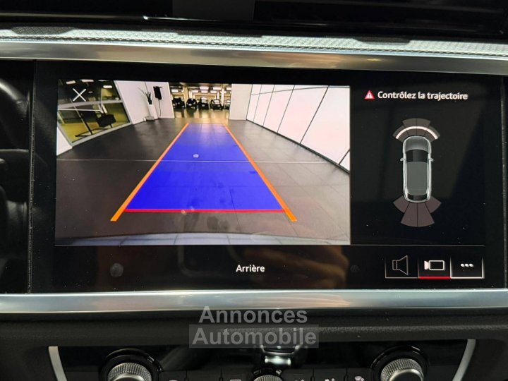 Audi Q3 Sportback 45 TFSIe  245 ch S tronic 6 S line - 54