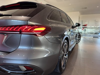 Audi A5 AVANT Avant TDI Hybride 204 ch S tronic 7 S line   - 8