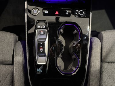 Audi A5 AVANT Avant TDI Hybride 204 ch S tronic 7 S line   - 17