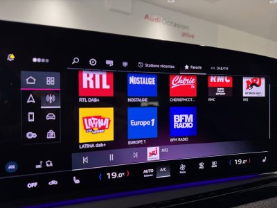 Audi A5 AVANT Avant TDI Hybride 204 ch S tronic 7 S line   - 26