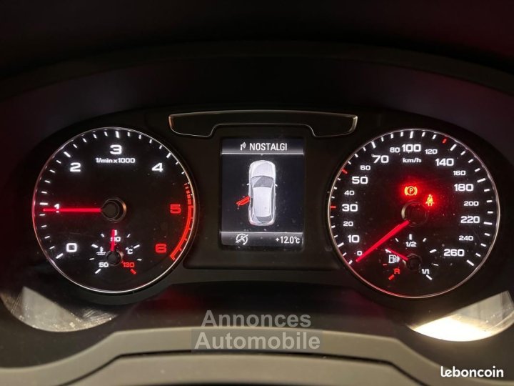 Audi Q3 20 TDI 120CH S-LINE - 13