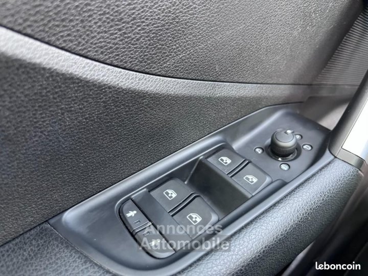 Audi Q2 35 TFSI 150CH S line tronic 7 - 25