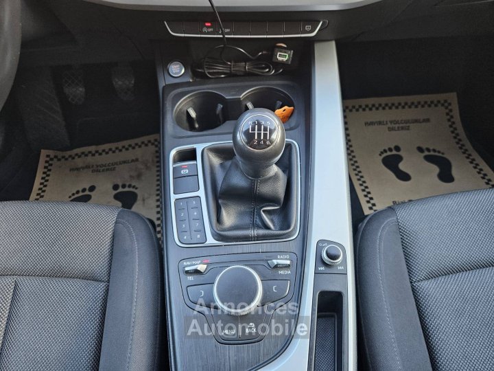 Audi A4 20 TDI 150cv ULTRA - 12