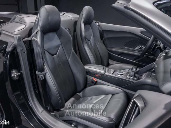 Audi R8 Spyder V10 52 FSI 540 Ch S Tronic 7 Quattro - 12