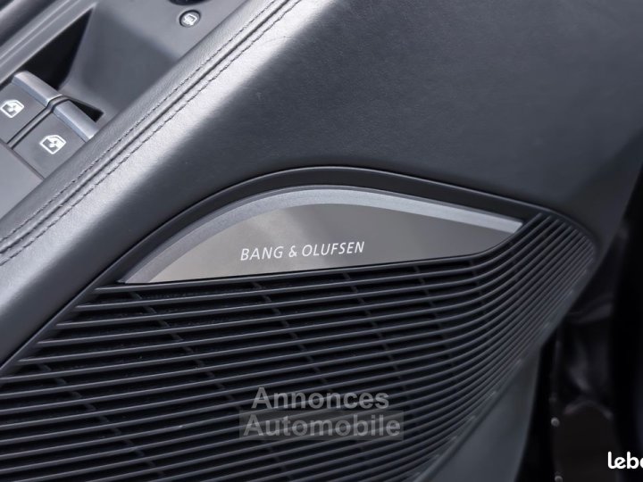 Audi R8 Spyder V10 52 FSI 540 Ch S Tronic 7 Quattro - 27