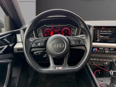 Audi A1 Sportback 30 TFSI 110 ch S tronic 7 S Line FULL BLACK carplay Garantie 12 mois   - 13