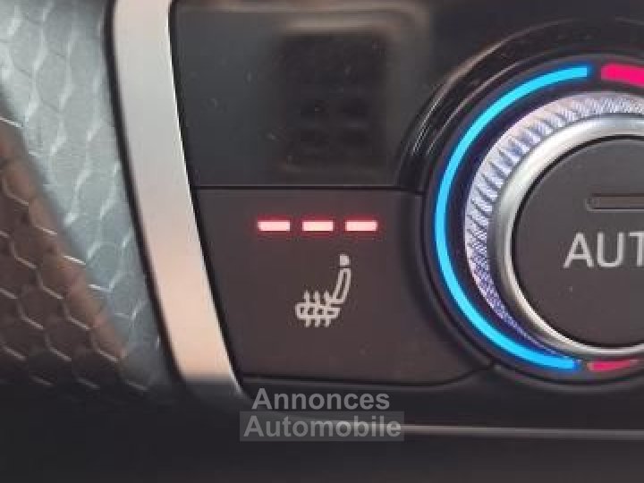 Audi A1 Sportback 15 35 TFSI 150CH BUSINESS LINE S-TRONIC BVA CARPLAY SIEGES CHAUFFANTS - 17