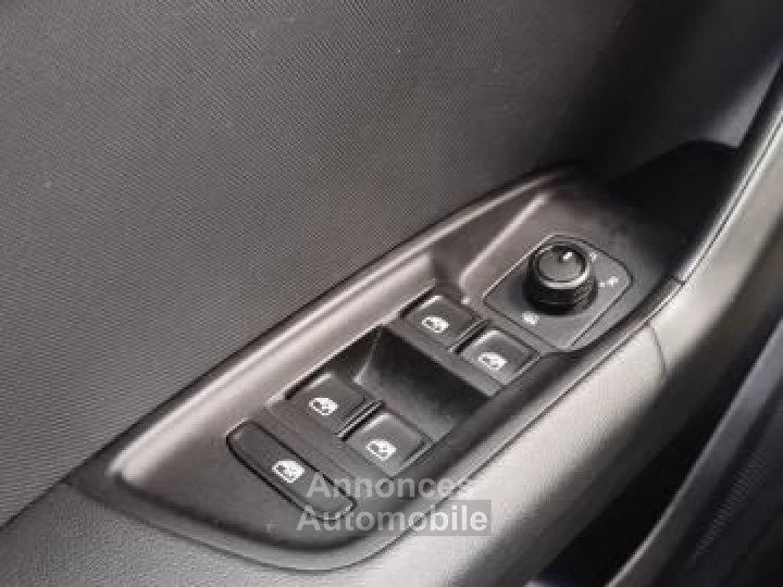 Audi A1 Sportback 15 35 TFSI 150CH BUSINESS LINE S-TRONIC BVA CARPLAY SIEGES CHAUFFANTS - 23