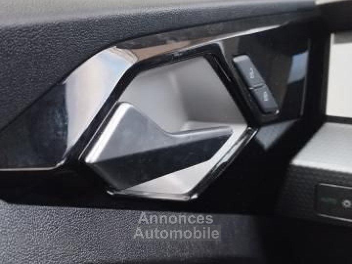 Audi A1 Sportback 15 35 TFSI 150CH BUSINESS LINE S-TRONIC BVA CARPLAY SIEGES CHAUFFANTS - 24