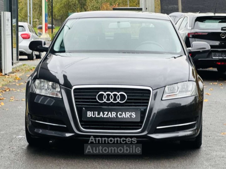 Audi A3 Sportback 16 TDi e Attraction - 2