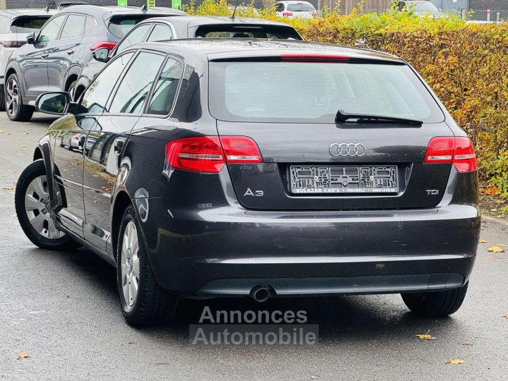 Audi A3 Sportback 16 TDi e Attraction - 4