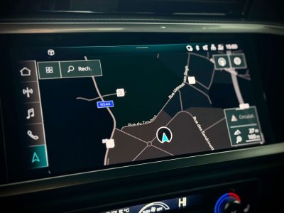 Audi Q3 Sportback 20TDi FULL S-LINE-1ERPRO-COCKPIT-CAMERA - 4