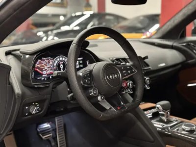 Audi R8 V10 Quattro Performance 620cv - 12