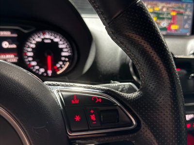 Audi A3 20 tdi 150 s line tronic 6 - 22